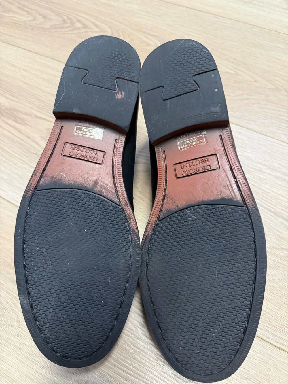 Giorgio Brutini black leather slip-on kiltie loafers Men’s 9.5D